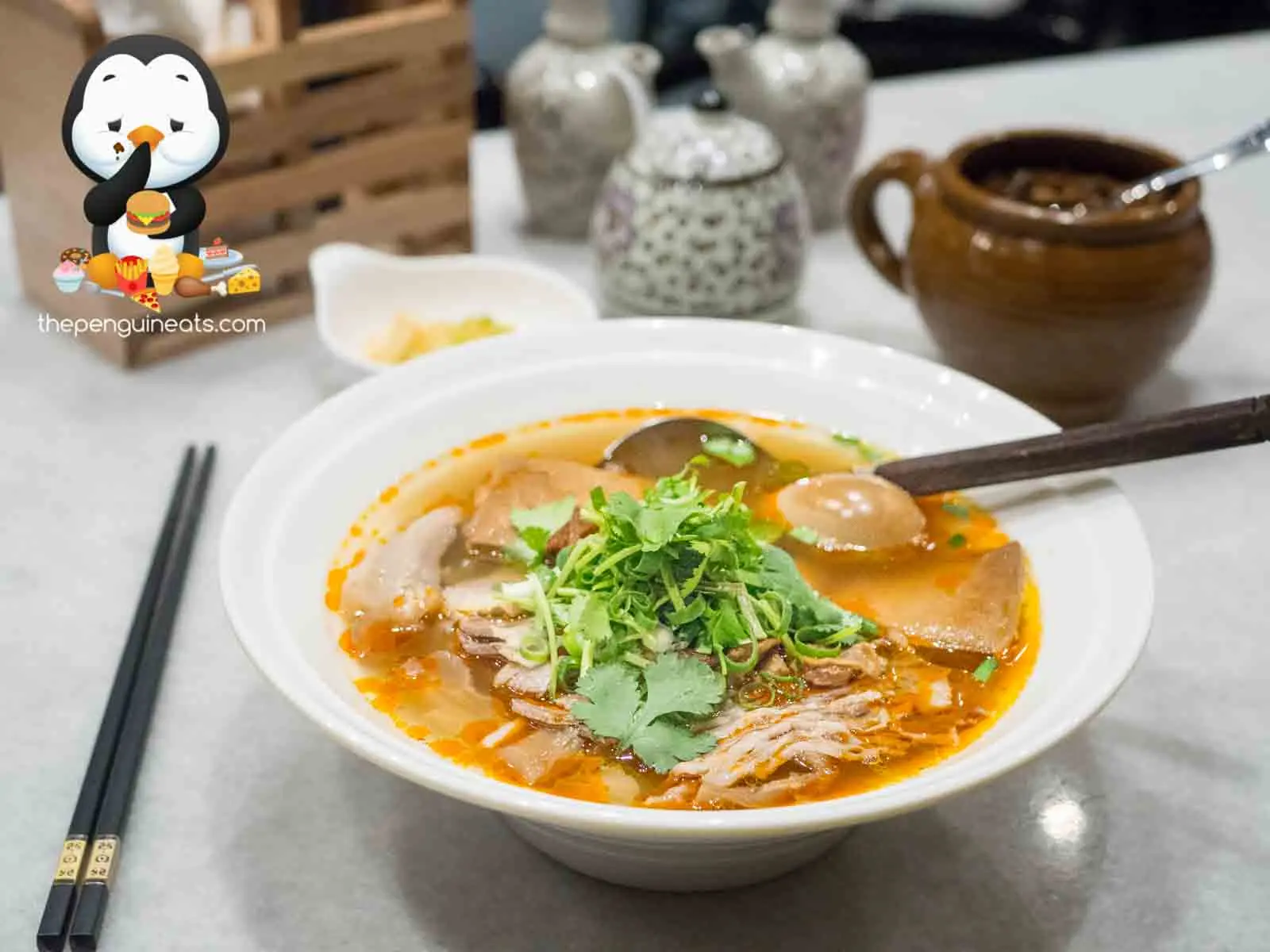 Dainty Sichaun - Noodle Villa — photo 1